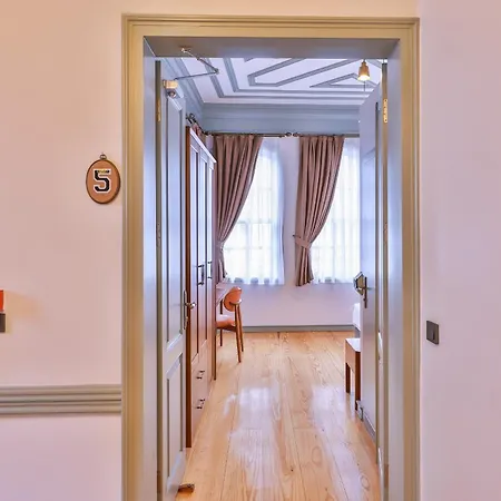 מלון Va Mansion *