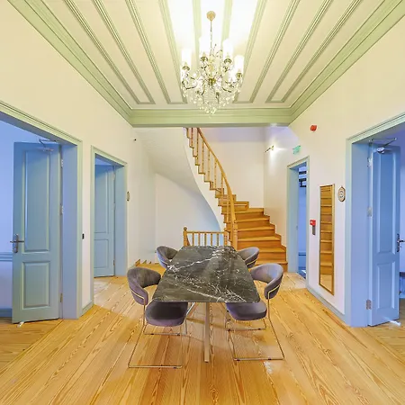 מלון Va Mansion *