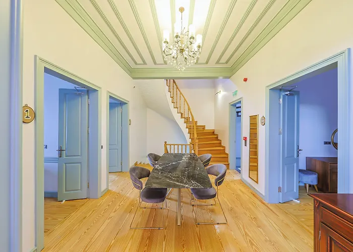 מלון Va Mansion *